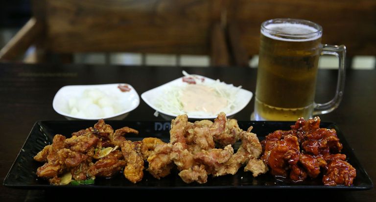 1199px-Iksan_City_48_Korean_Style_Fried_chicken